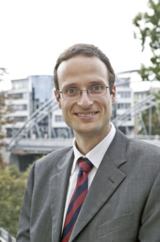 Dr. Christian Reimesch